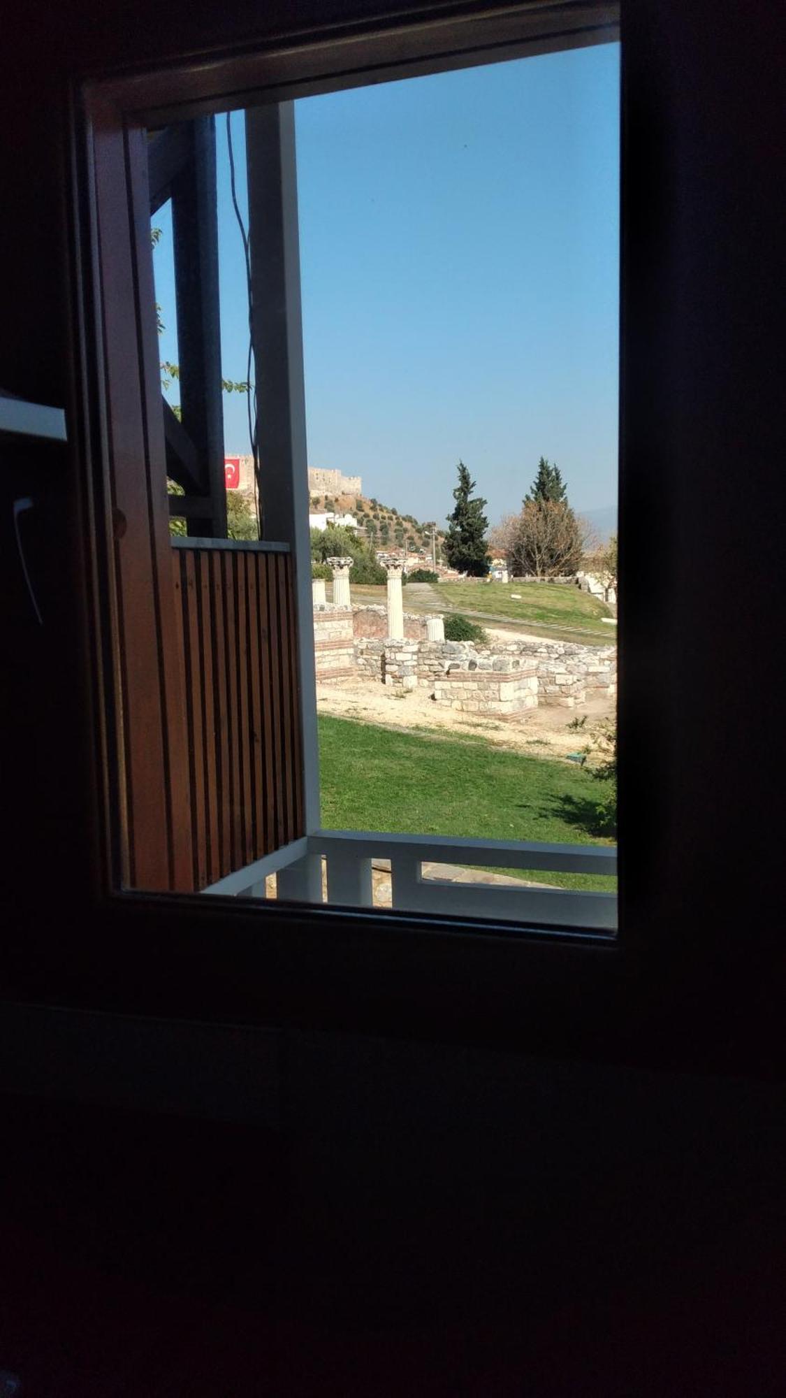 Ephesus Selcuk Castle View Suites Bagian luar foto