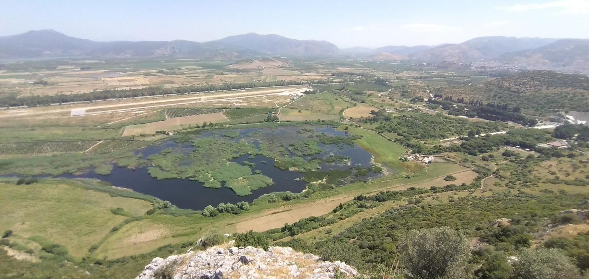 Ephesus Selcuk Castle View Suites Bagian luar foto