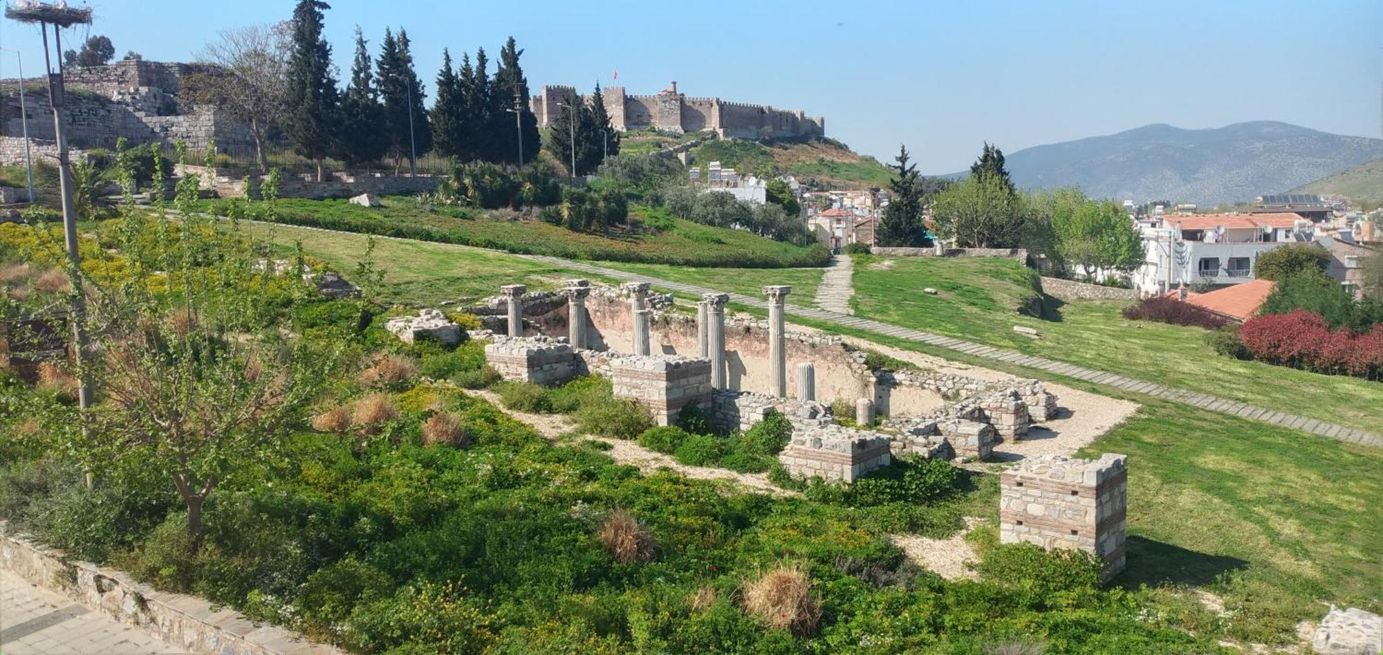 Ephesus Selcuk Castle View Suites Bagian luar foto