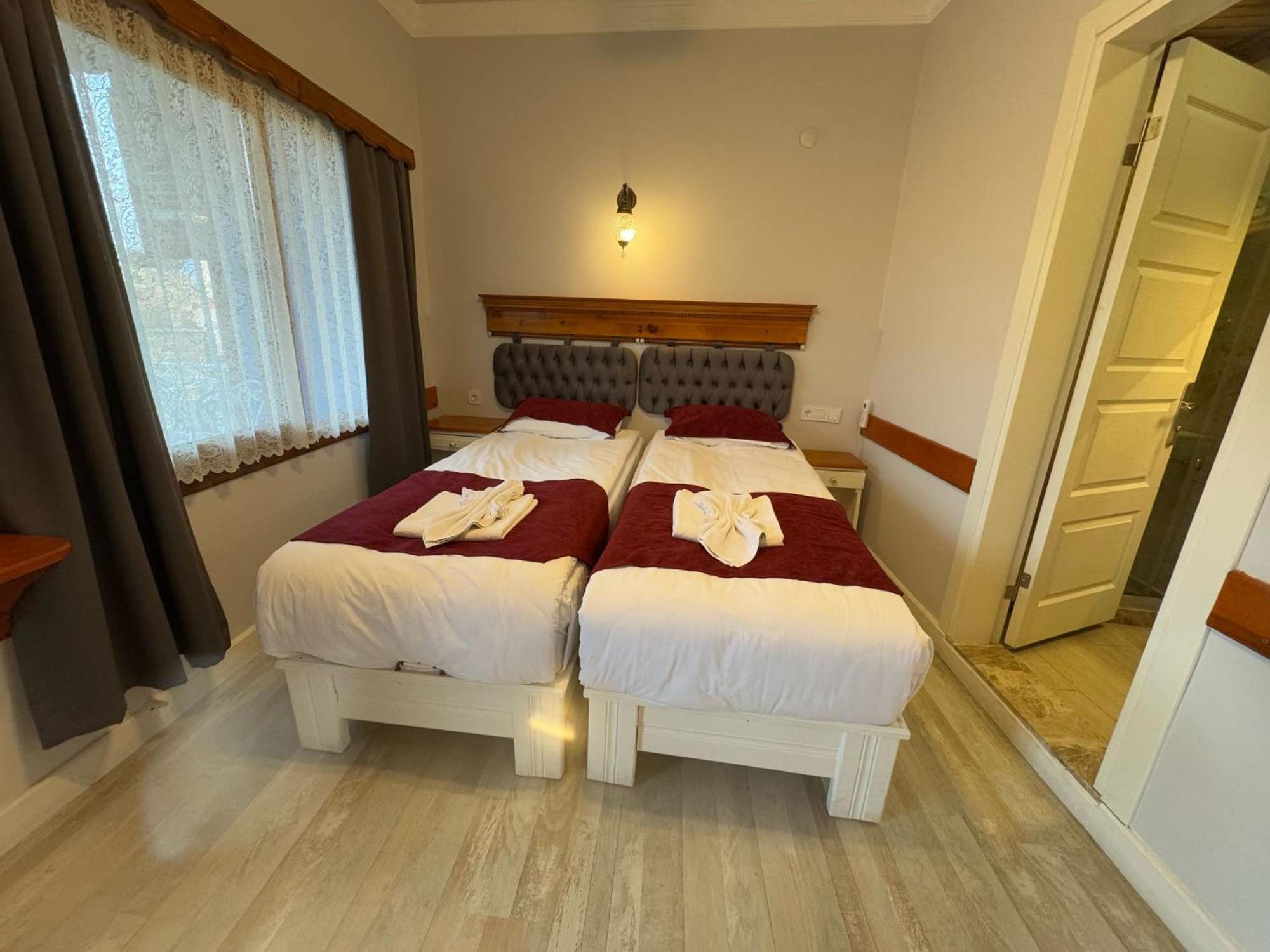Ephesus Selcuk Castle View Suites Bagian luar foto