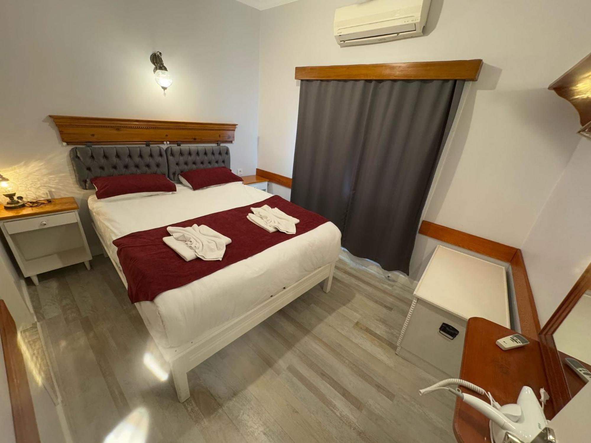 Ephesus Selcuk Castle View Suites Bagian luar foto
