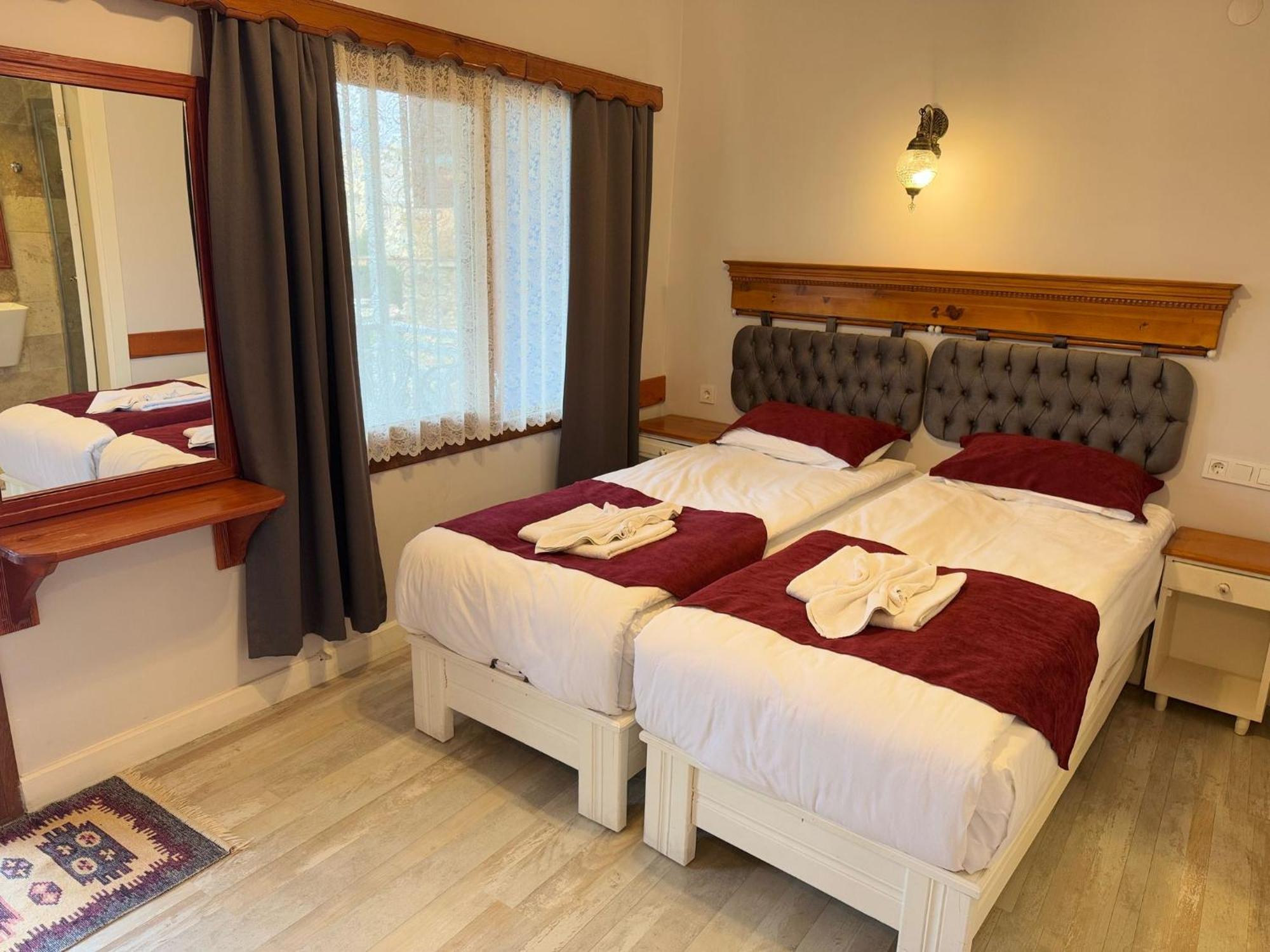 Ephesus Selcuk Castle View Suites Bagian luar foto