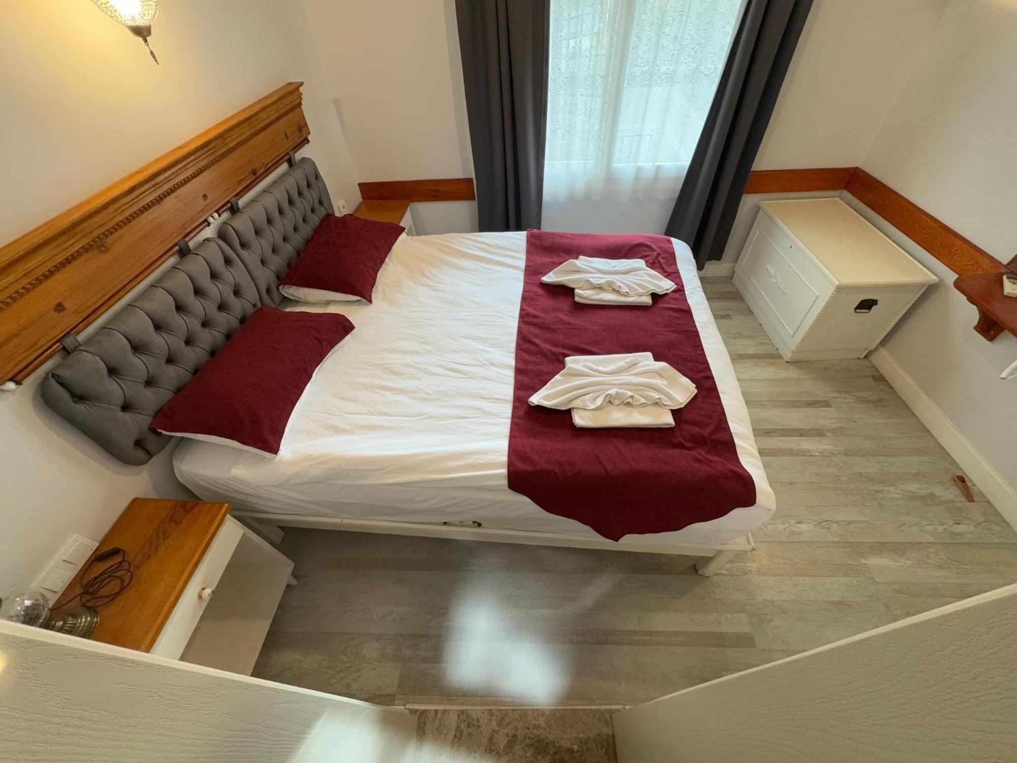 Ephesus Selcuk Castle View Suites Bagian luar foto