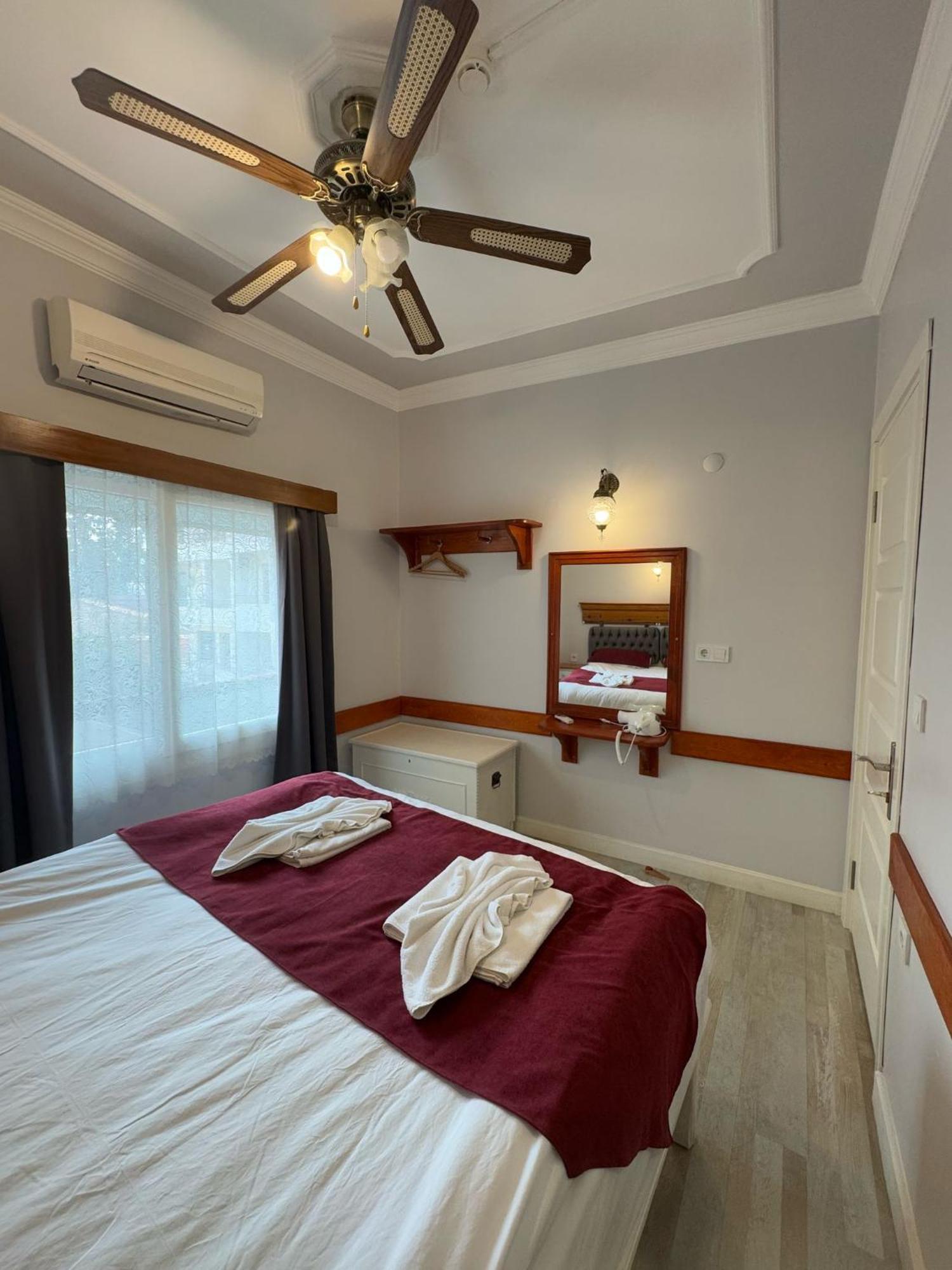 Ephesus Selcuk Castle View Suites Bagian luar foto