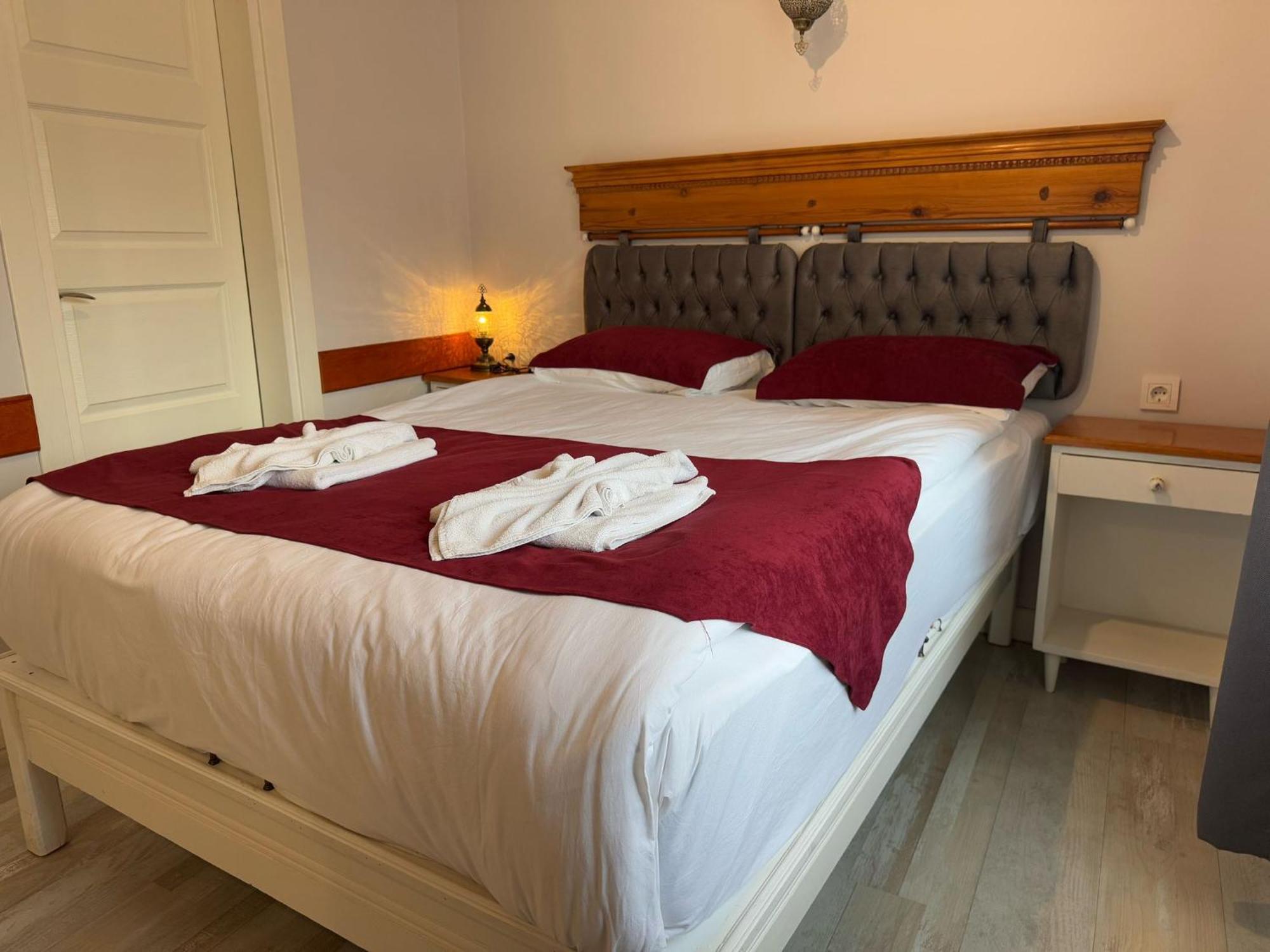 Ephesus Selcuk Castle View Suites Bagian luar foto