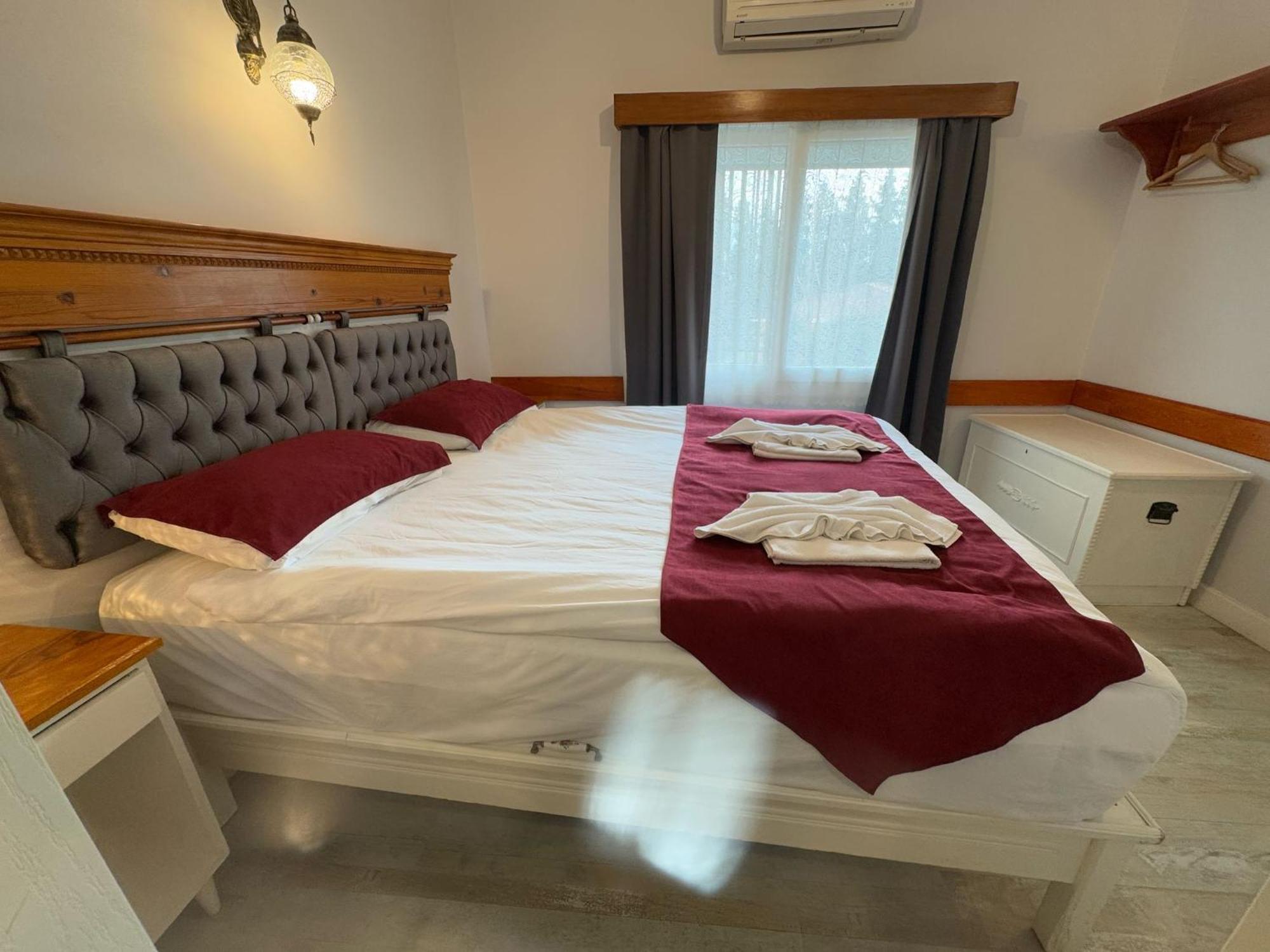 Ephesus Selcuk Castle View Suites Bagian luar foto