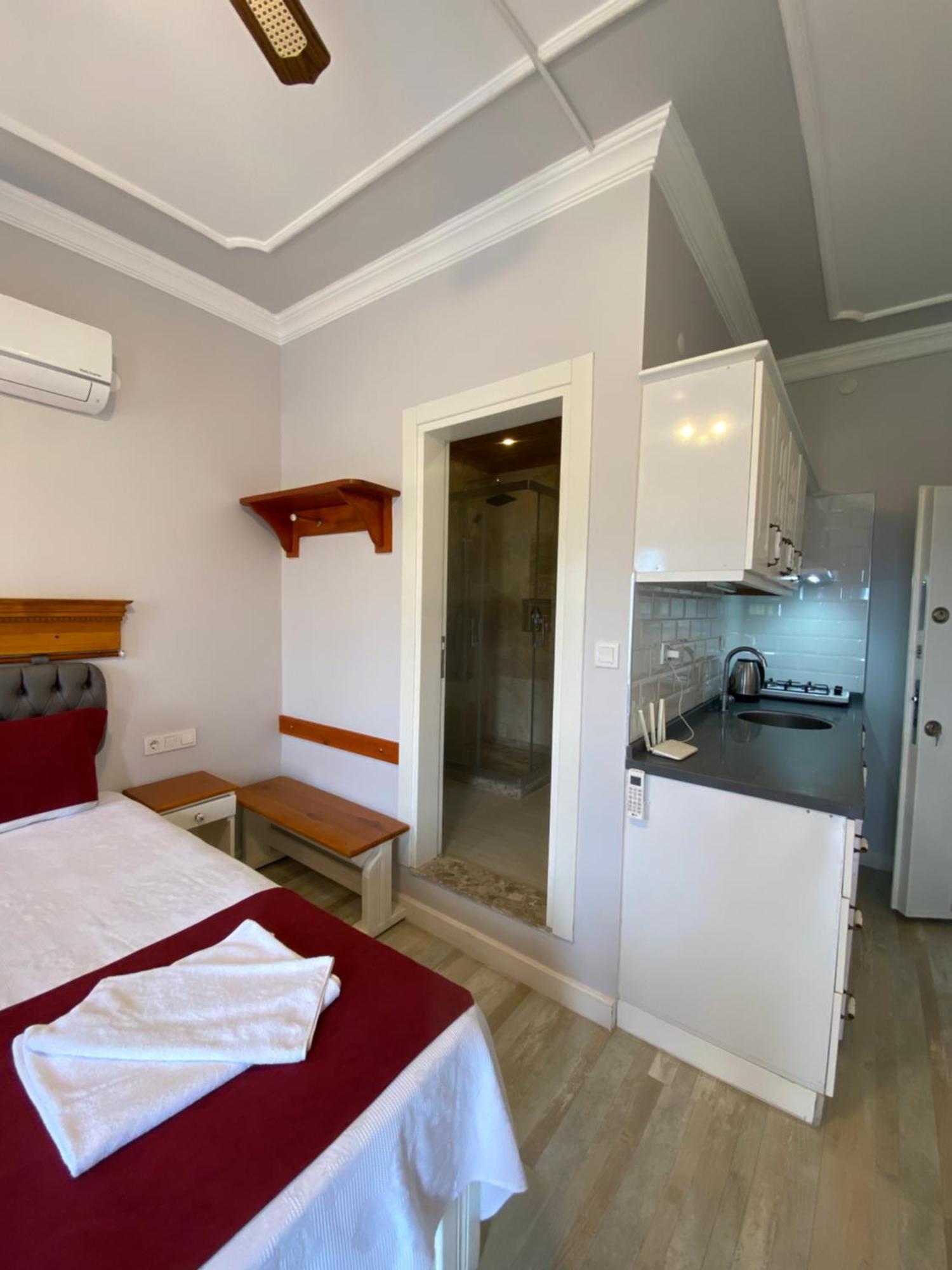Ephesus Selcuk Castle View Suites Bagian luar foto