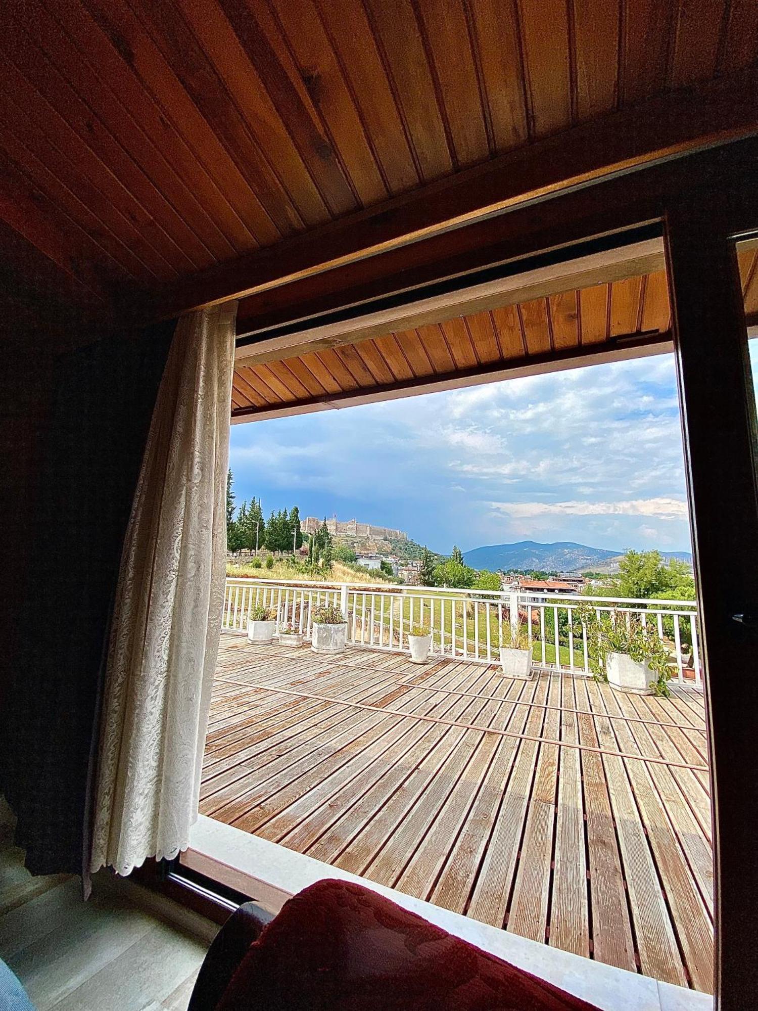 Ephesus Selcuk Castle View Suites Bagian luar foto