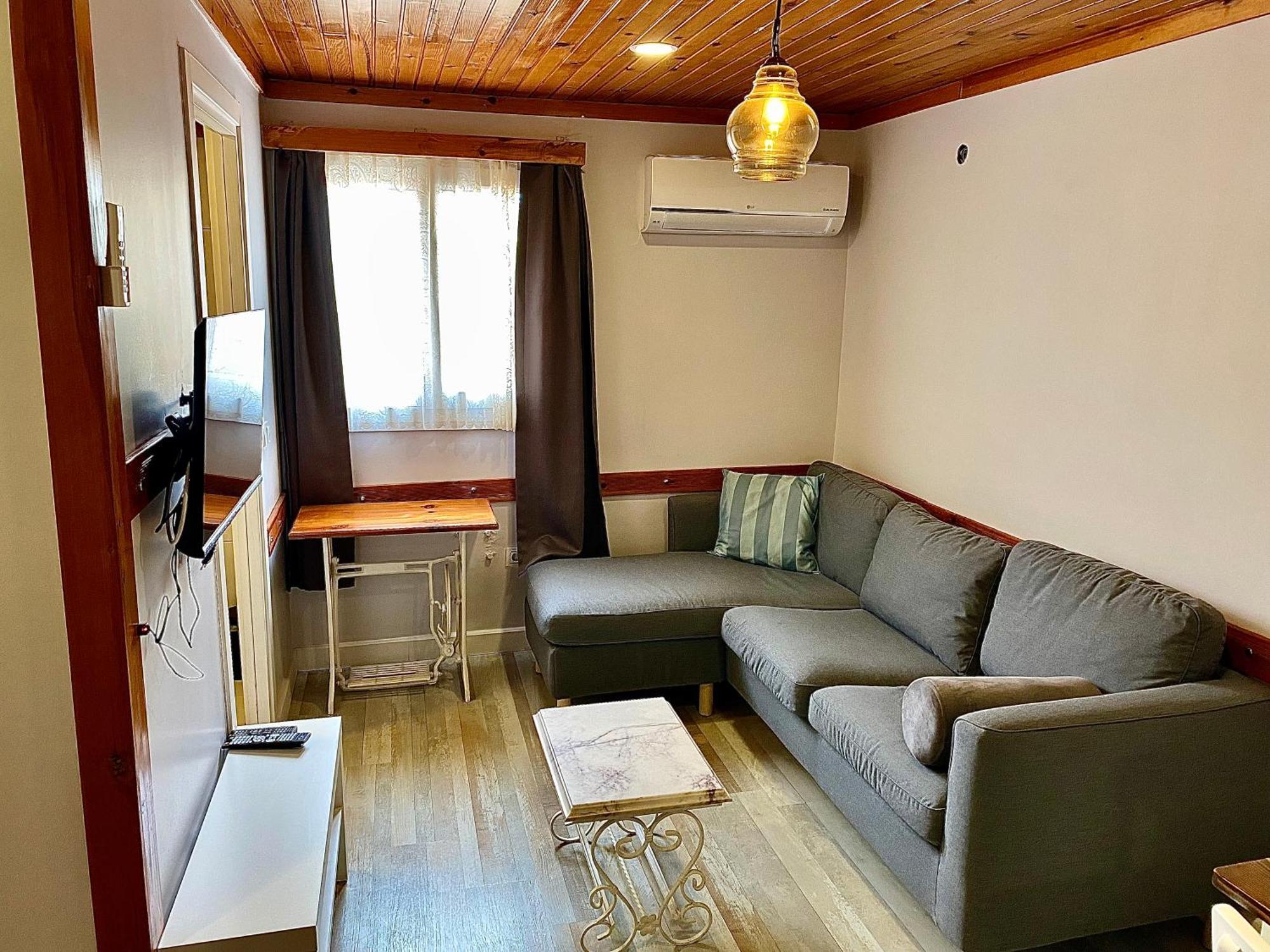 Ephesus Selcuk Castle View Suites Bagian luar foto